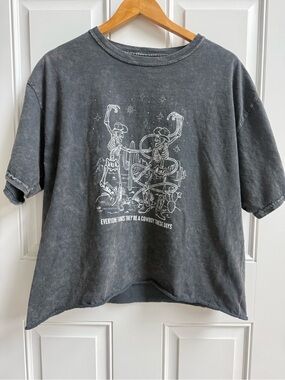 Everyone Thinks They’re a Cowboy Charcoal Graphic short sleeve tee cropped